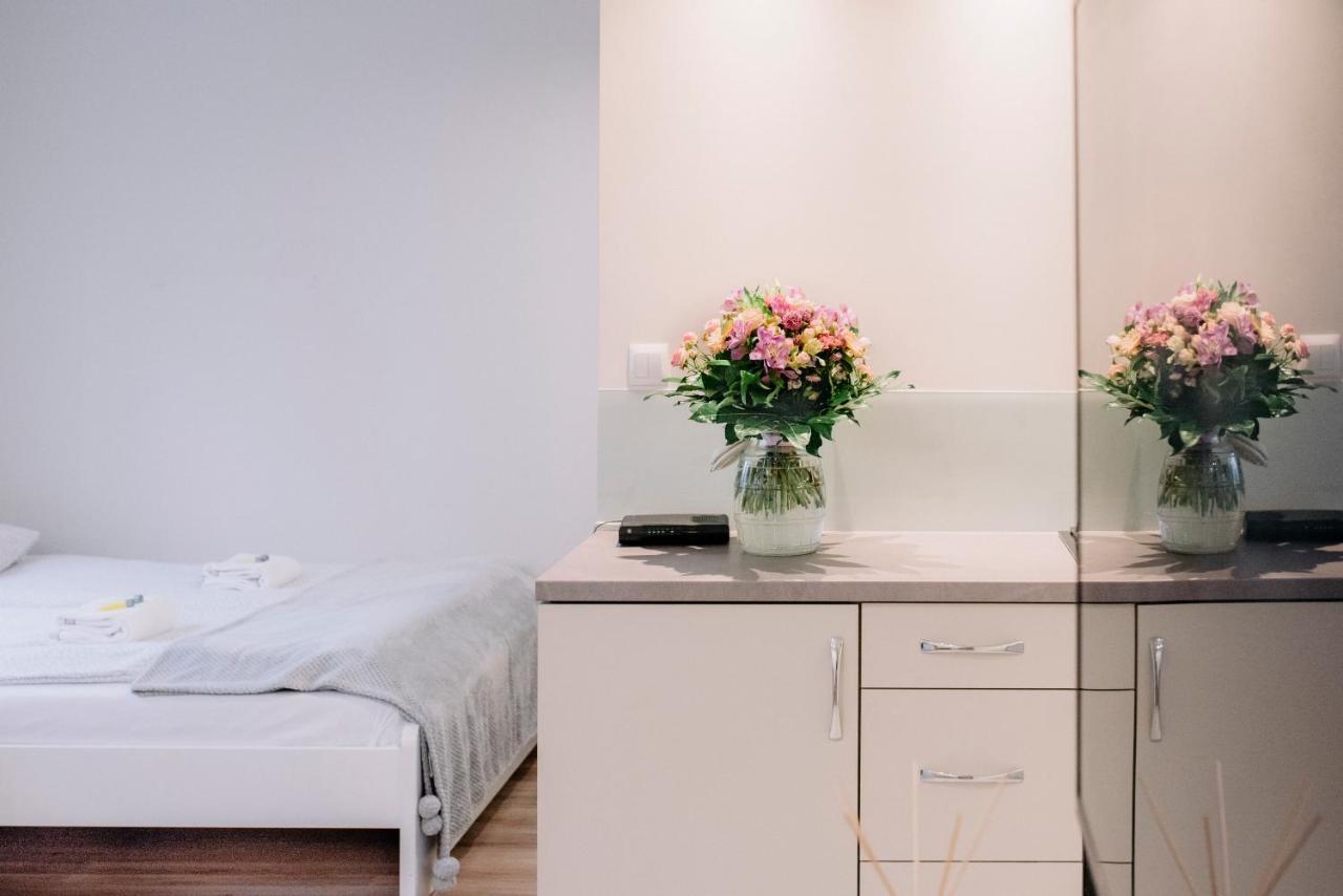 Apartel Metro Wierzbno Apartment Warsaw